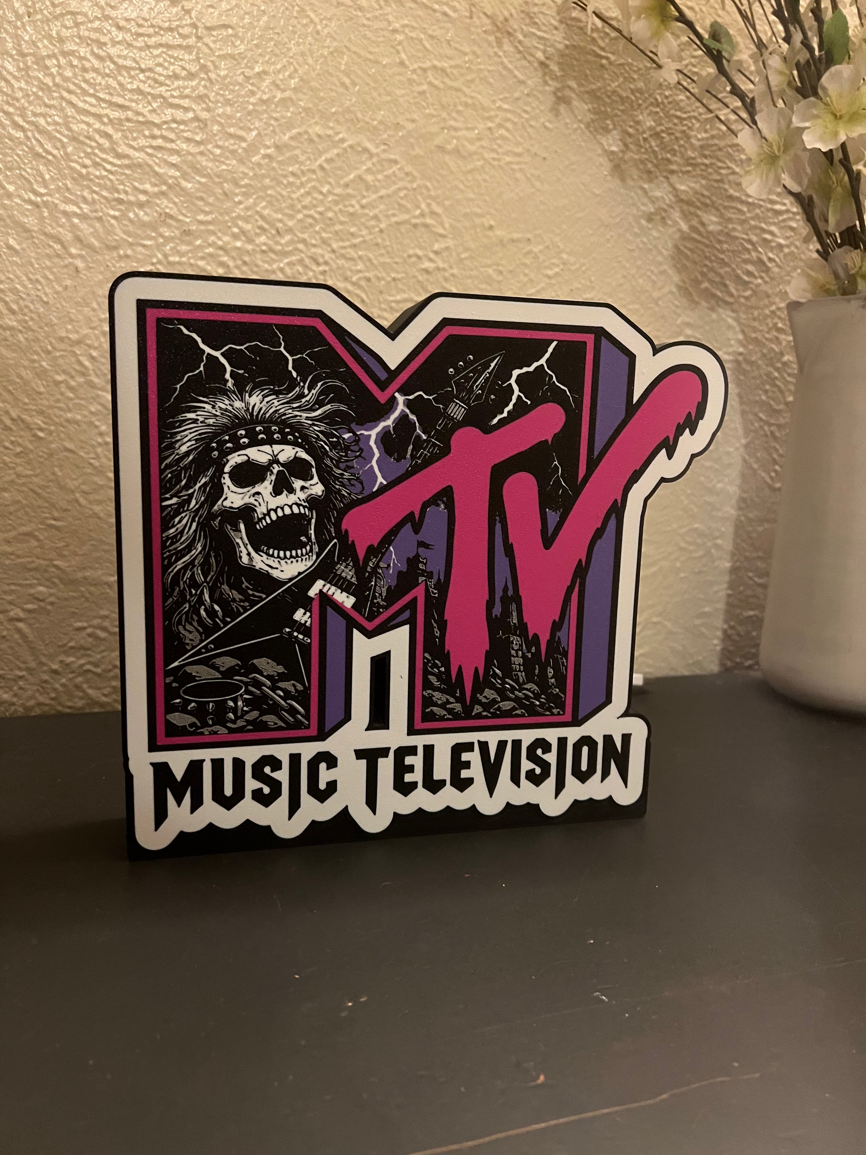 MTV unique Rock n Roll lightbox!