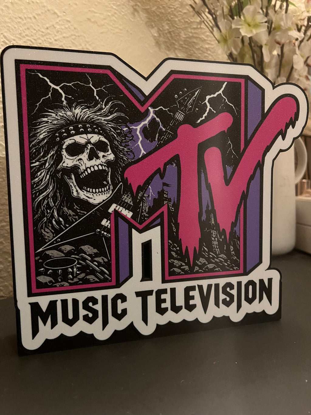MTV unique Rock n Roll lightbox!